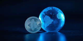 El sistema financiero convencional incorpora las criptomonedas a su funcionamiento global