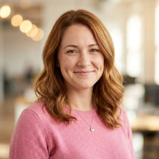Emily Watson, responsable del área de Atención al Cliente en Procuotaje